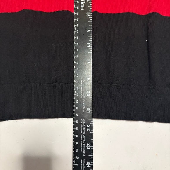 Ralph Lauren Women’s Red and Black Crewneck Sweater - Picture 2 of 8